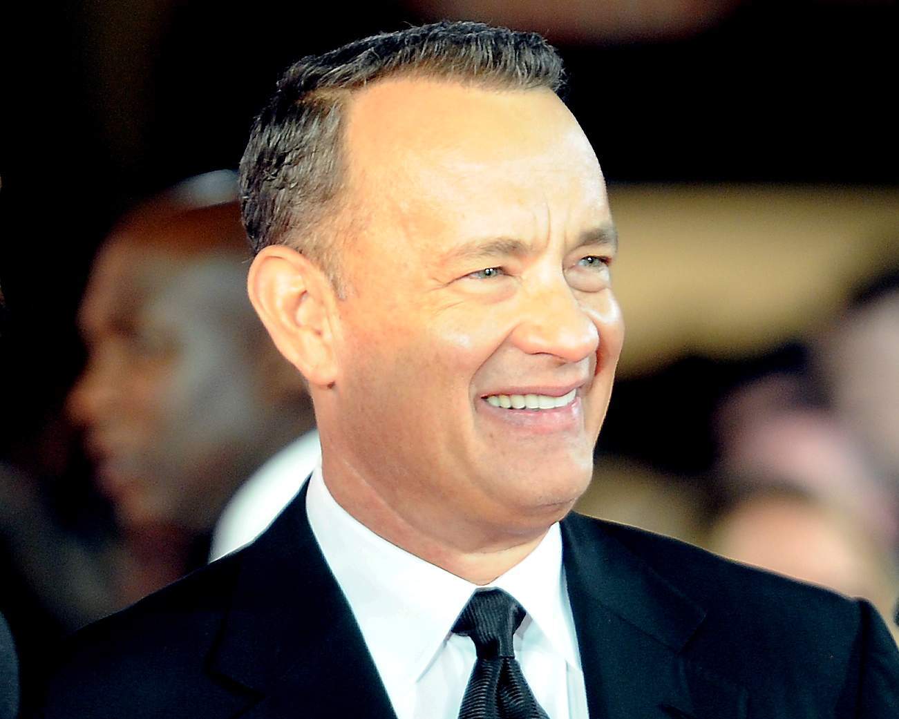 TOM HANKS